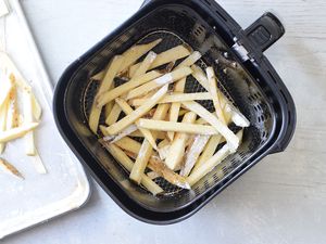 air-fryer-french-fries-4771723-07