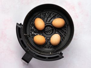 eggs in an air fryer 