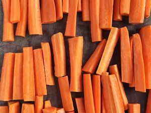 Batonnet cut carrots
