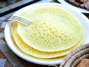 Moroccan Beghrir (Semolina Honeycomb Pancakes)