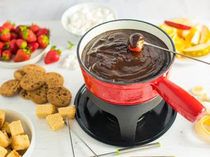 Easy chocolate fondue recipe