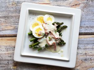 Asparagus and egg