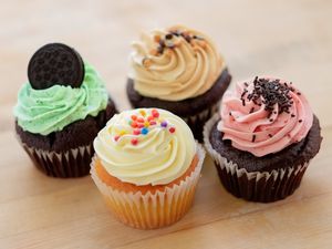 Various cupcakes