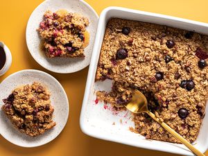 Easy Baked Oatmeal in a baking dish and on plates 