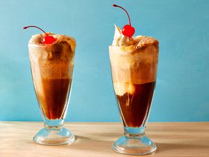 Ice Cream Floats in glasses 