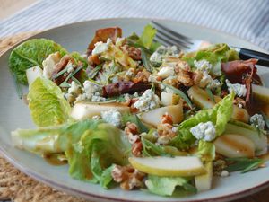 Pear and Blue Cheese Salad