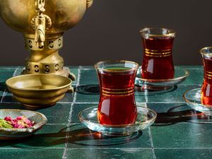 Persian tea 